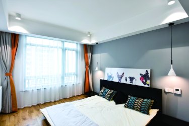 97平跃层/复式原木风卧室