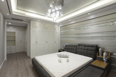 210平3室现代简约卧室