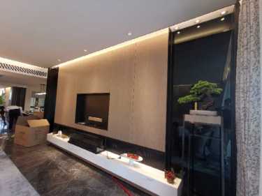 290平4室雅致新中客厅