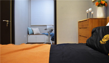 88平2室现代简约卧室