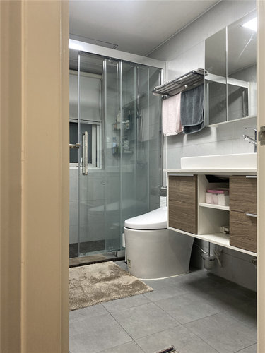 88平2室现代简约卫生间