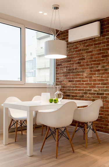 98平3室原木风餐厅