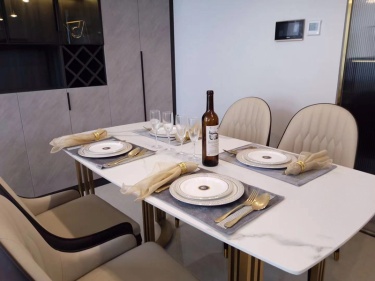 136平国瑞熙墅现代风格