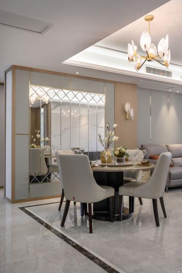 140平4室现代简约餐厅