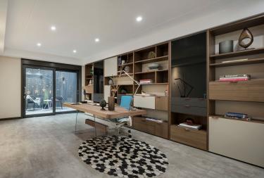 190平4室原木风书房