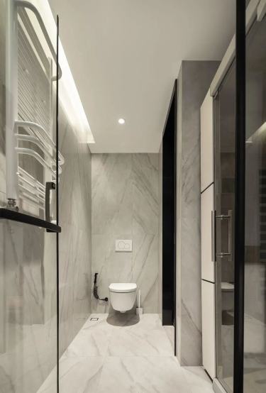 82平现代简约卫生间