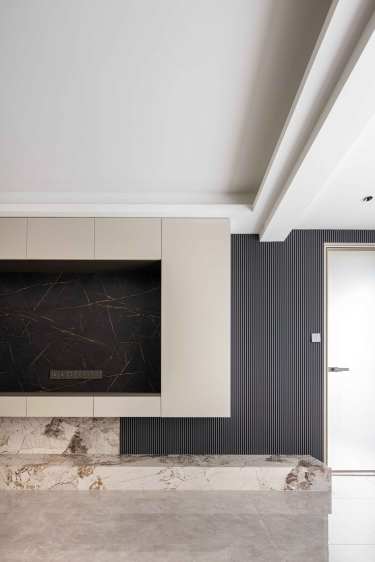 150平现代轻奢客厅