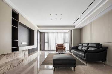 150平现代轻奢客厅