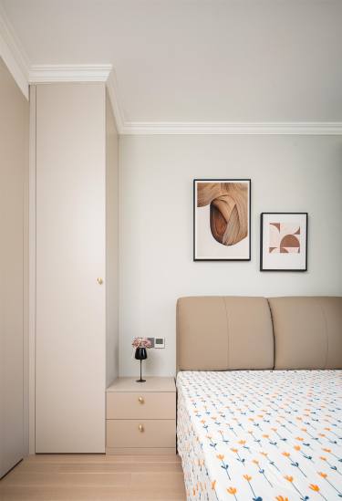 145平现代简约卧室