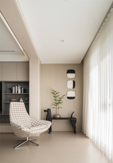 145平现代简约阳台