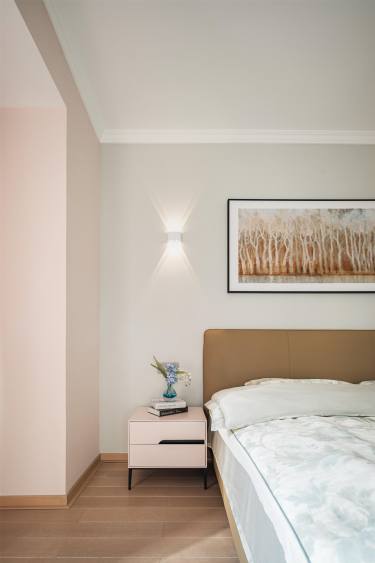 145平现代简约卧室