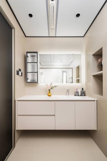 145平现代简约卫生间