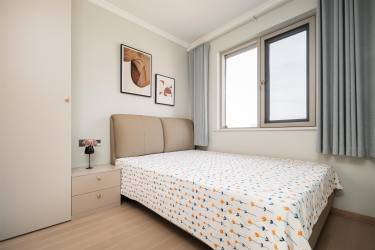 145平现代简约卧室