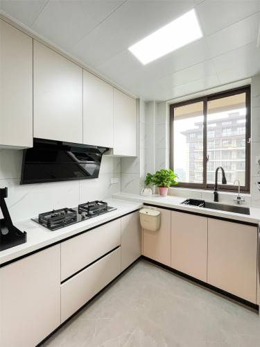 120平现代简约厨房