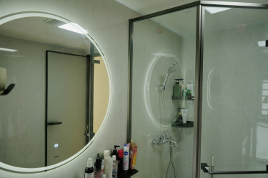 169平现代简约卫生间