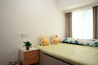 169平现代简约卧室