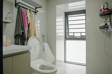 169平现代简约卫生间