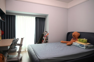 169平现代简约卧室