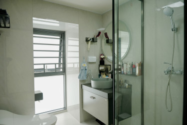 169平现代简约卫生间