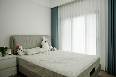 169平现代简约卧室