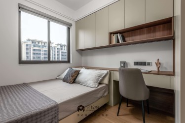 170平现代极简卧室